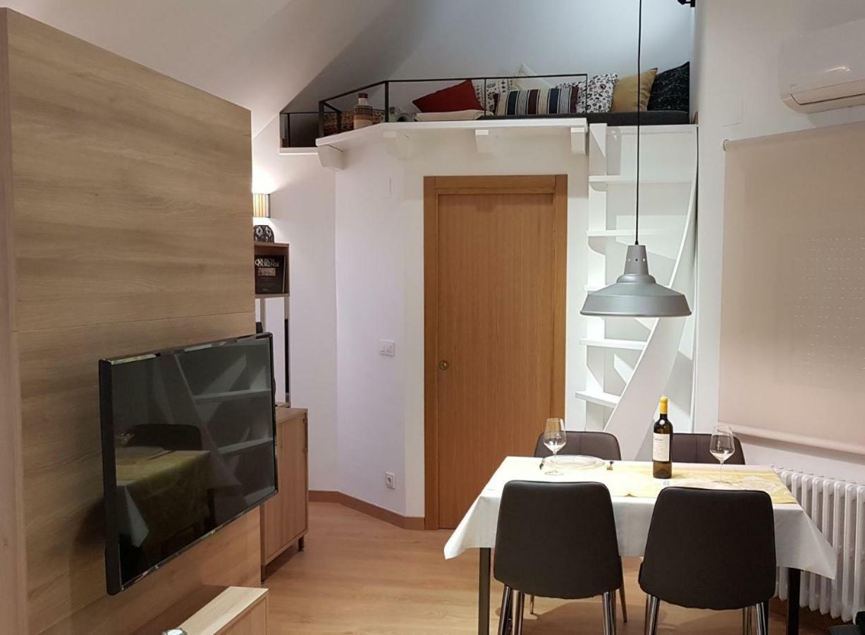 Estudio Atico Con Altillo Ourense Exteriör bild