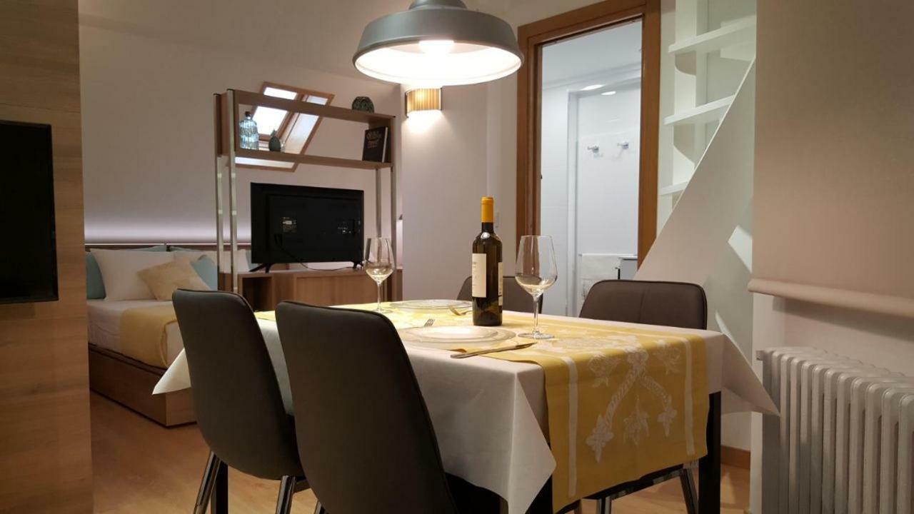 Estudio Atico Con Altillo Ourense Exteriör bild
