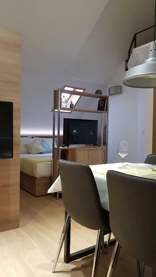 Estudio Atico Con Altillo Ourense Exteriör bild